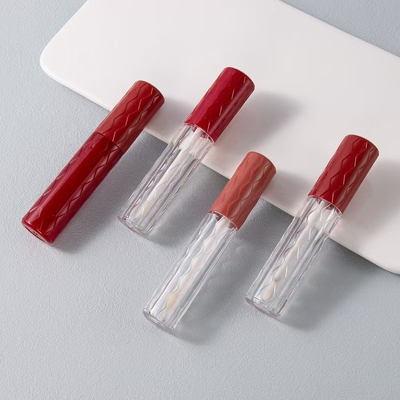 Plastic Lip Glaze Tube Bottle Suitable for All Skin Types in Multiple Colors