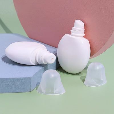 15g White PE Ball Shape Lip Gloss Tube with Customized Color and Chemical Resistance