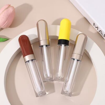 4.5ml Plastic Lip Gloss Tube with Customized Colors and Leakproof Design for Lip Care Products