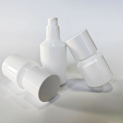New Design 30ml to 100ml Airless Pump Bottle Prevents Air Exposure Maximizes Product Usage Hygienic No Finger Contamination for Skincare
